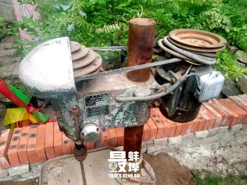 刨冰机刨砂机刨刨边刨坑机机槽机五件刨床 “工业重器” 落户蚌